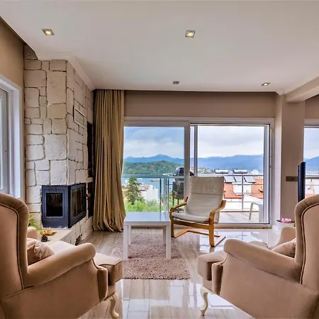 Maximus - Solo 4 Bedroom Sea View Private Semesterbostad