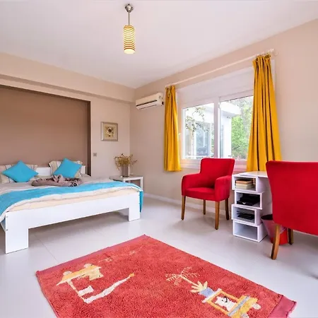 Maximus - Solo 4 Bedroom Sea View Private Semesterbostad *