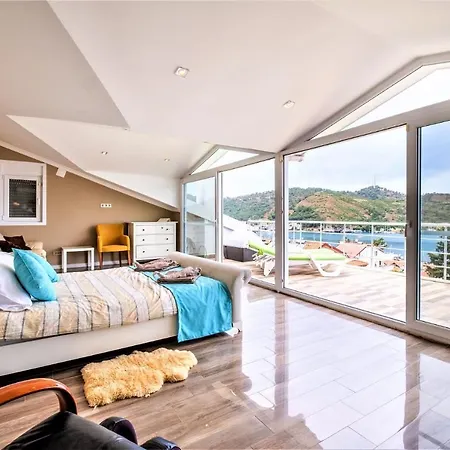 Casa vacanze Maximus - Solo 4 Bedroom Sea View Private *
